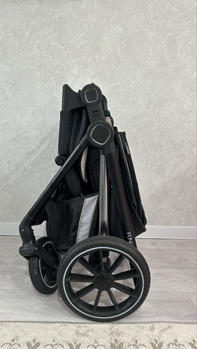 Продам коляску 2в1