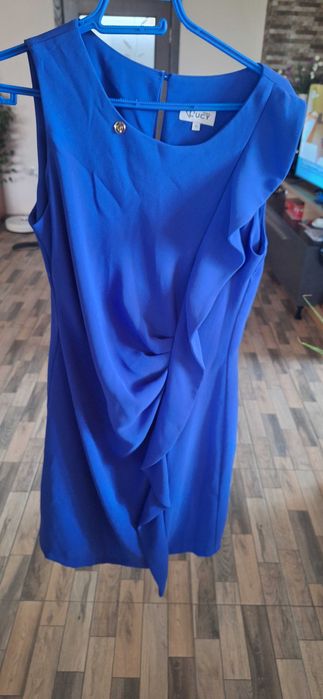 Стилна рокля на марката Lucy