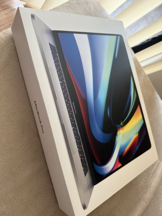 Mac Book Pro 16” 2021 core i7