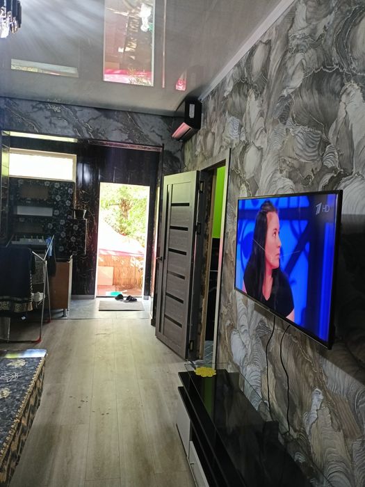 Продаёться 4-х комнатную квартира.