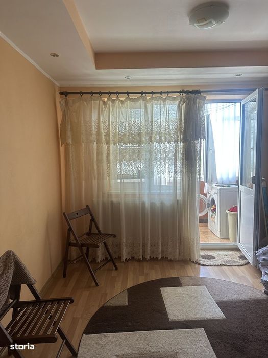 Campina - ap. 3 cam - et.3 - 65000 Euro