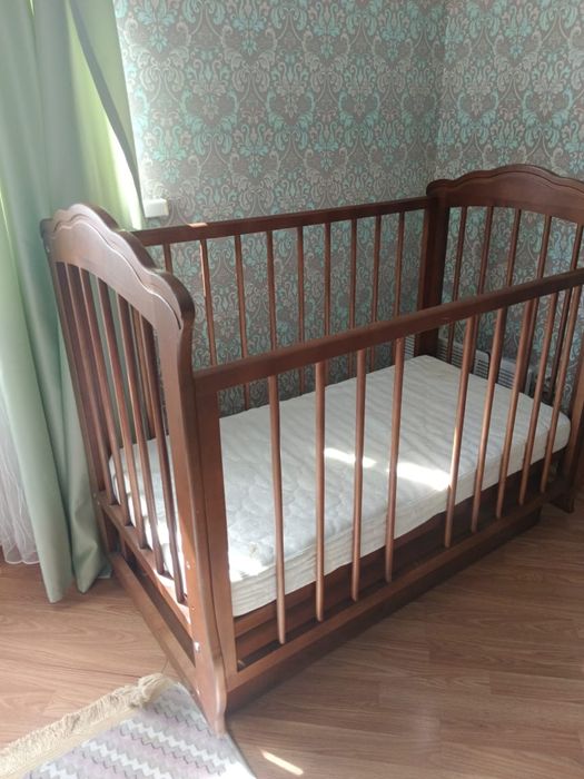 продам манеж