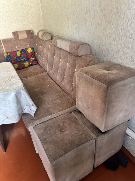 продам кухонный уголок