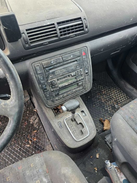 **САМО НА ЧАСТИ***  VW Sharan 1.9TDI, Automat

-