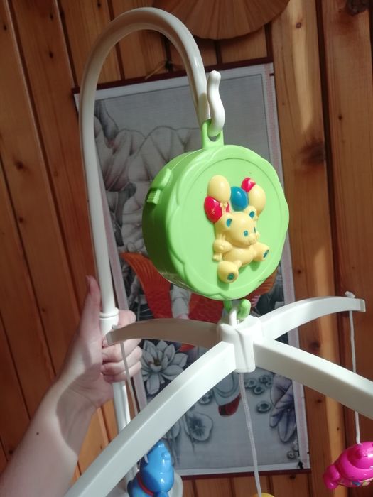 Детский мобиль на кроватку