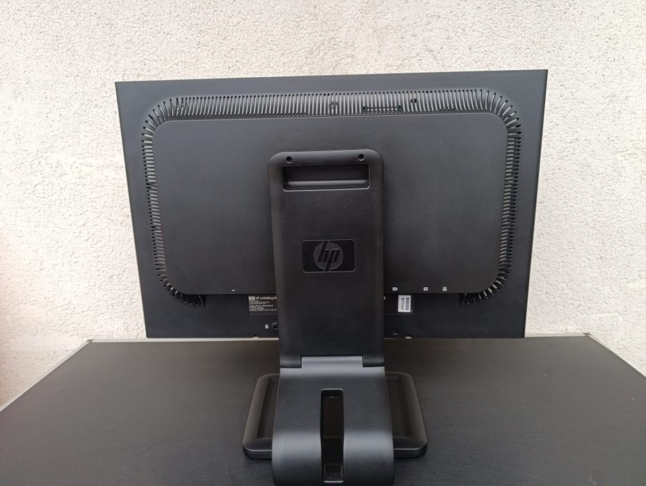 Monitor LCD 24" HP Compaq LA2405WG  Grad A  1920x1200 5ms  DVI VGA