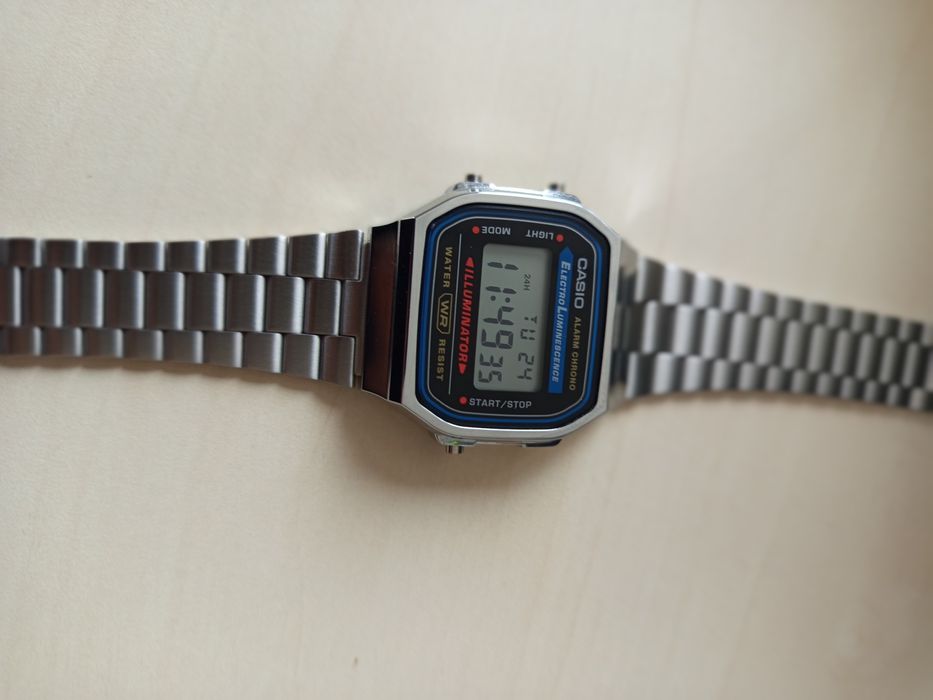 Casio A168 W часовник