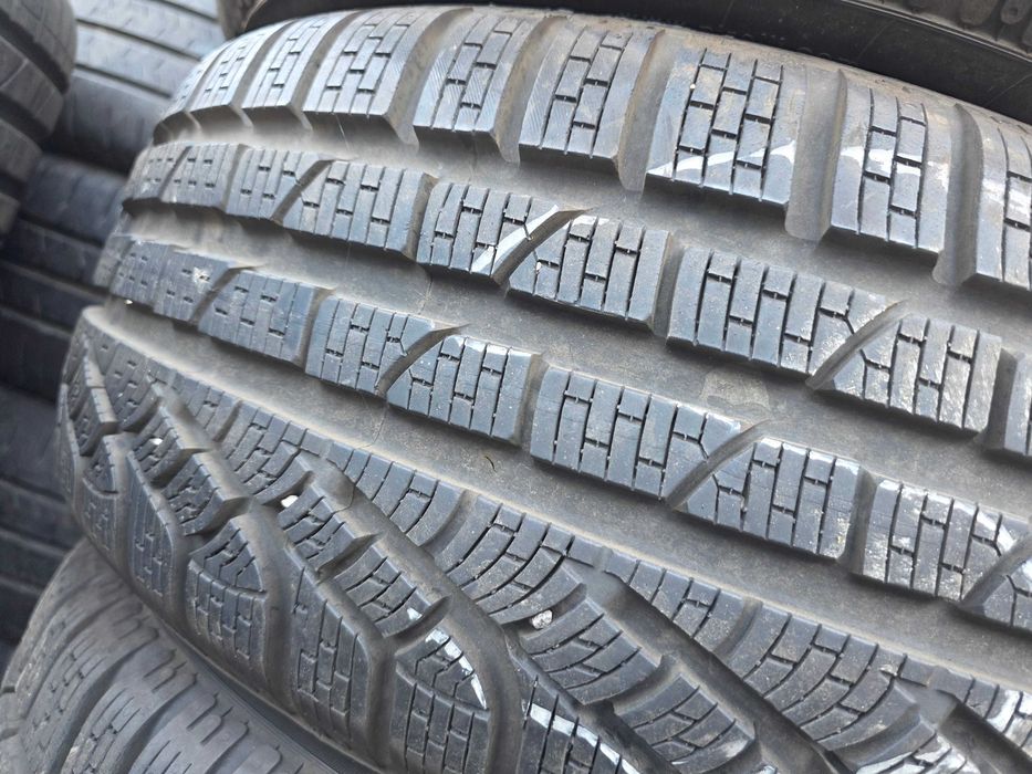 4бр Зимни гуми 225 55 16 - Pirelli
