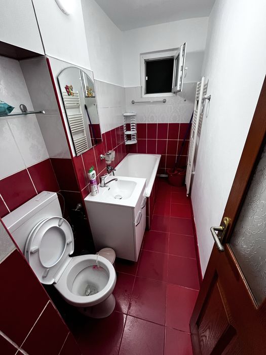 Inchiriez apartament cu 2 camere