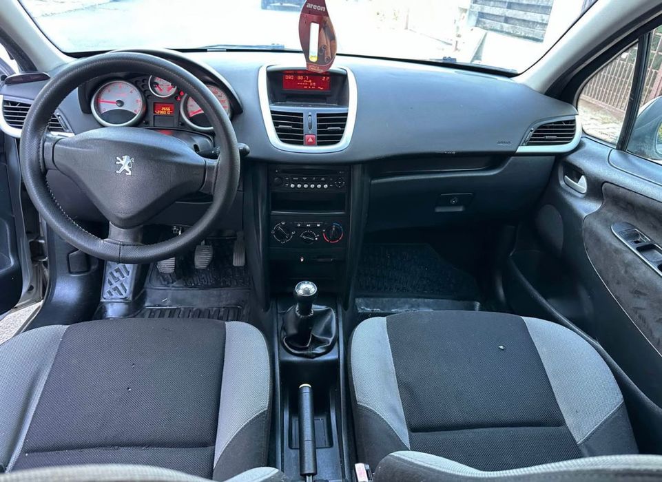 Peugeot 207 - 1500 euro Variante
