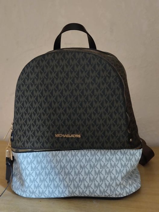 Продаю сумку Michael kors новая