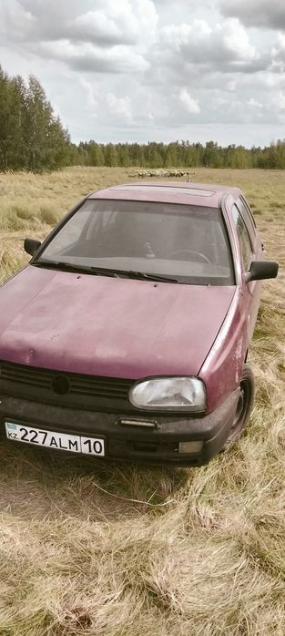 Продам гольф 3 заводится едет