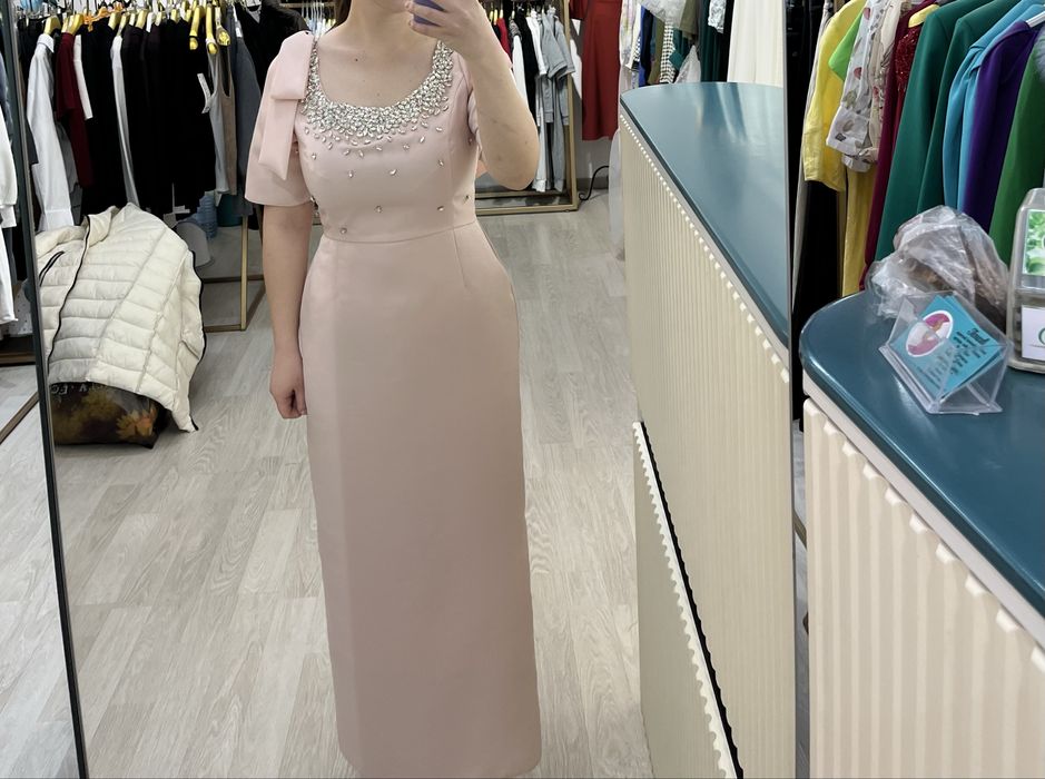 Очень нежный вечерный платья