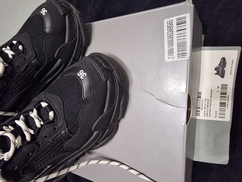 Baleciaga triple s