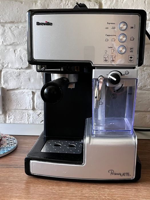 Vând espressor de cafea Breville