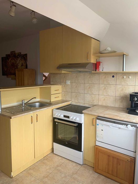 Дава се под наем Тристаен апартамент в София, Докторски паметник - 70 кв.м за 790 € - Снимка #3