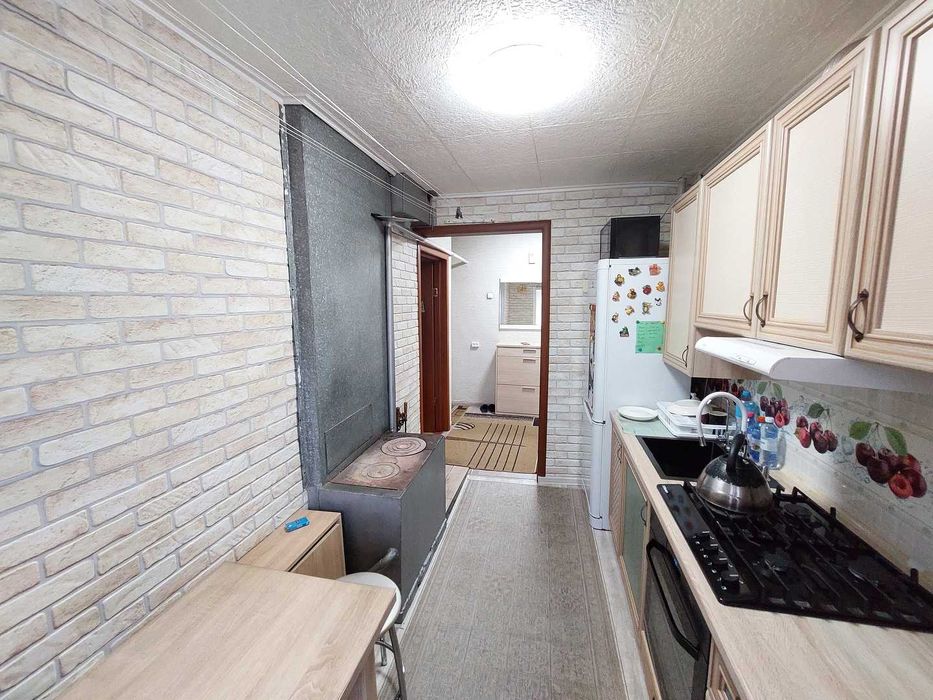 Продам 2х комн квартиру