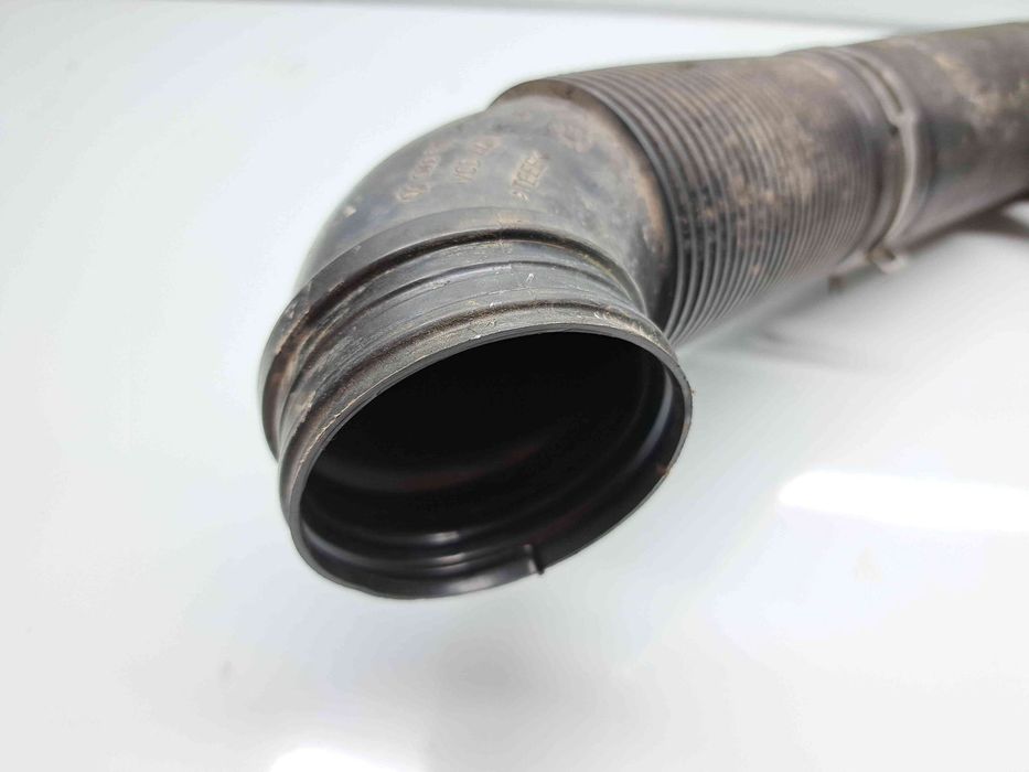 Tub admisie aer  Volkswagen Passat B6 (3C2) [Fabr 2005-2010] 1K0129654