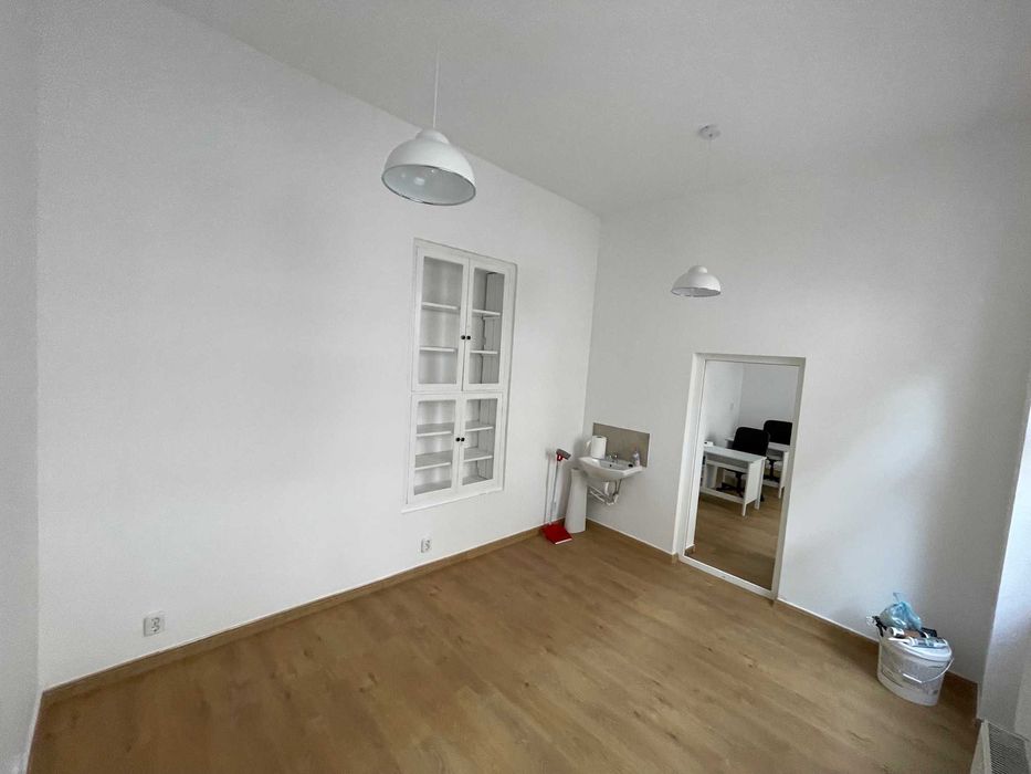 Spatiu centru / central / ultracentral - birou -comercial Universitate