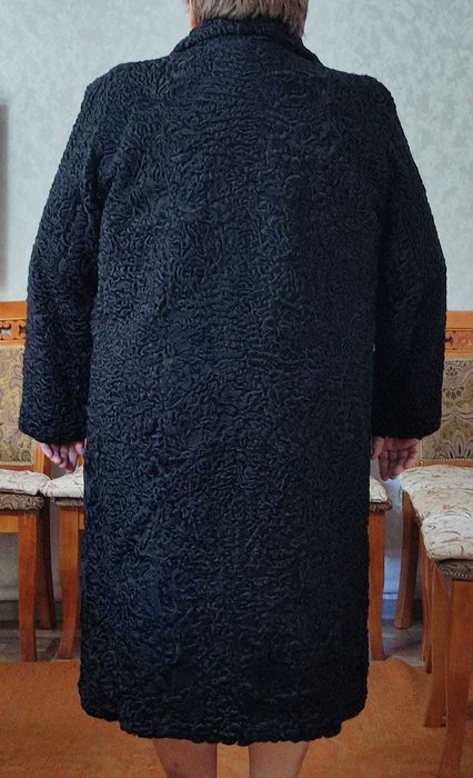 Продам шубу каракуль