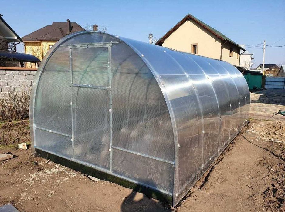 Теплица из поликарбоната