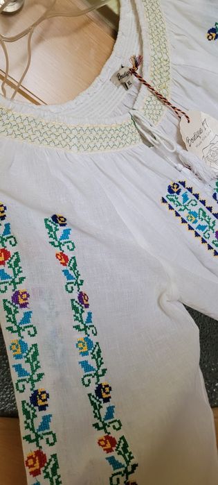 Ie nationala noua XL