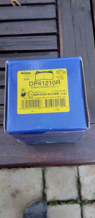 Продавам EBC Yellowstuff 4000 Series предни накладки DP41210R