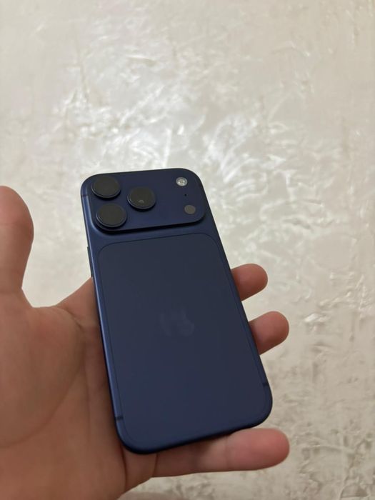 Айфон 17 про 256гб  есим