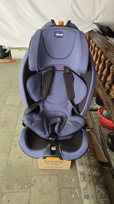 Продаётся детское кресло chicco