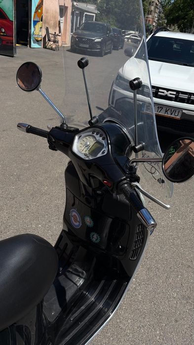 Scuter Vespa 250GTS i.e.