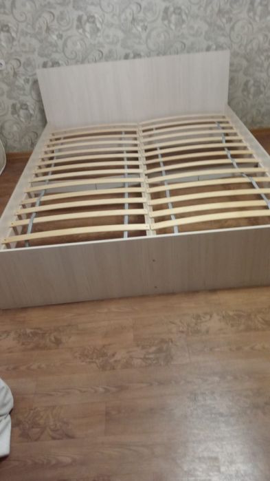 Двухспальный кровать