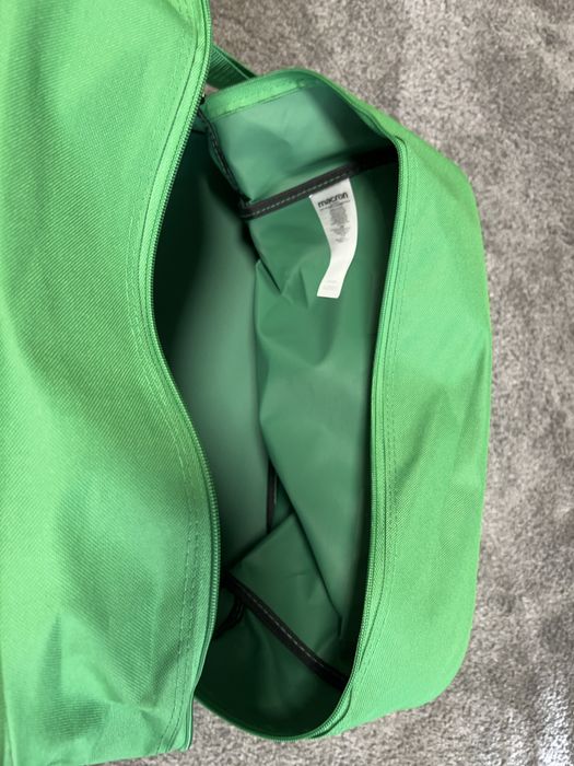 Чисто нов Зелен сак Macron