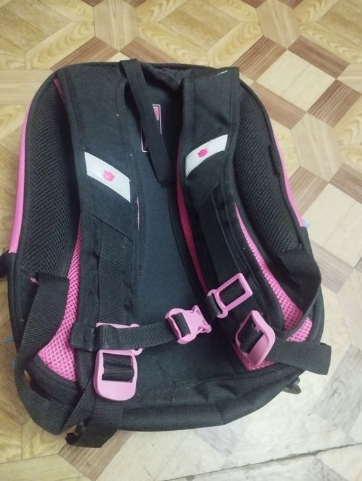 Рюкзаки целые, нужно только постирать