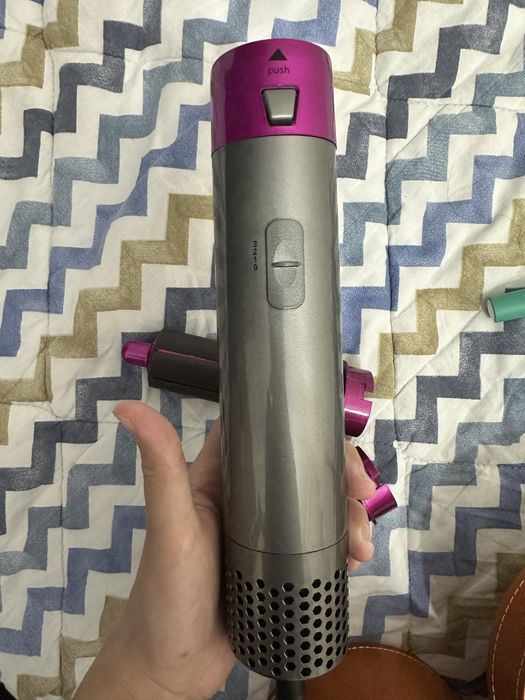 Фен-стайлер Dyson