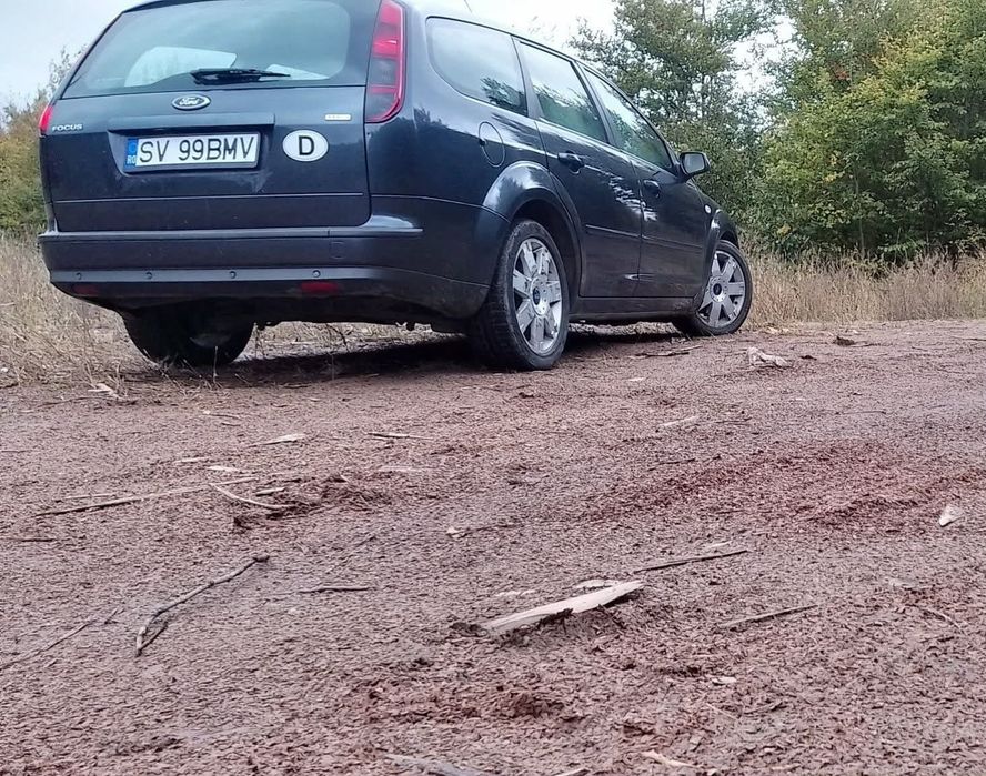 Vând Ford focus 2