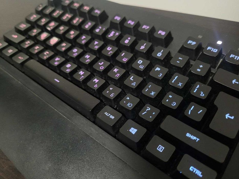 Logitech G213 Клавиатура