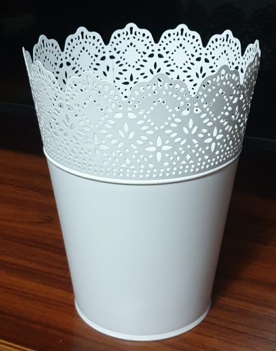 Кашпо и тарелка для свечей декоративные