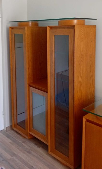 Секция, Витрина дърво и стъкло