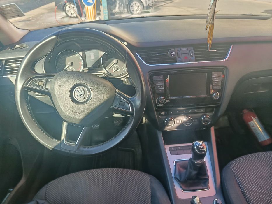 SKODA Octavia 2017 — imagine 4