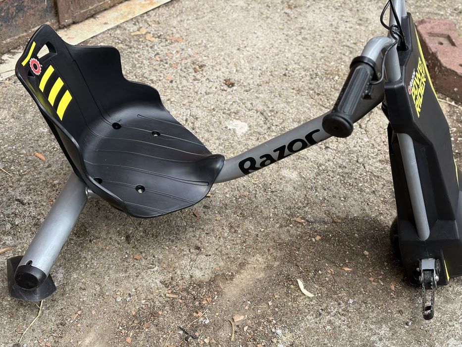 Razor Power Rider 360 de drifturi