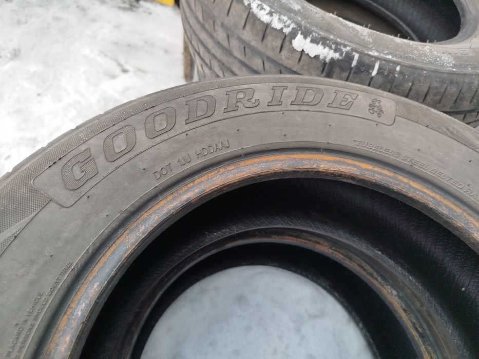 Продам комплект резины