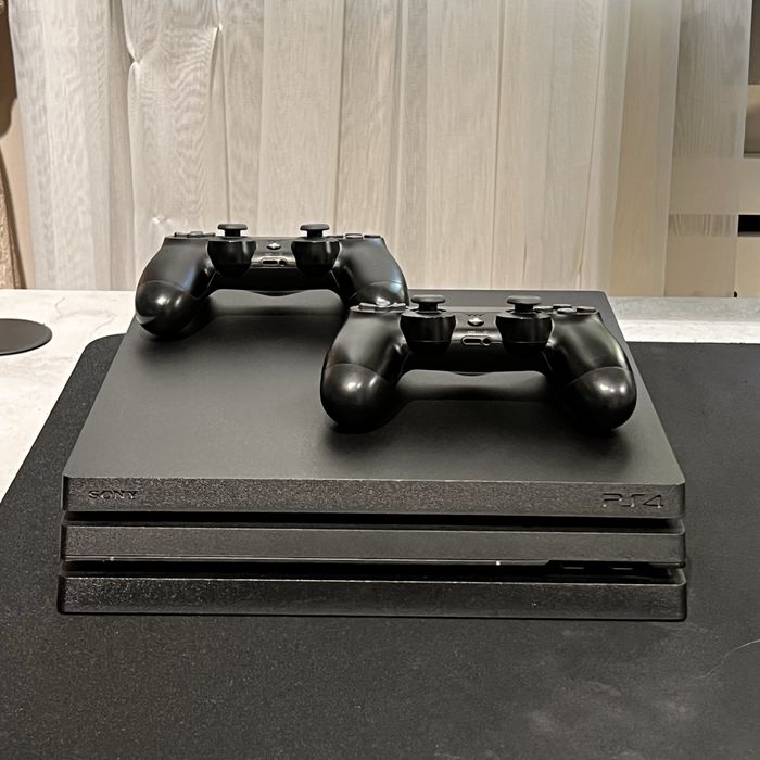 PlayStation 4 Pro (1 tb)