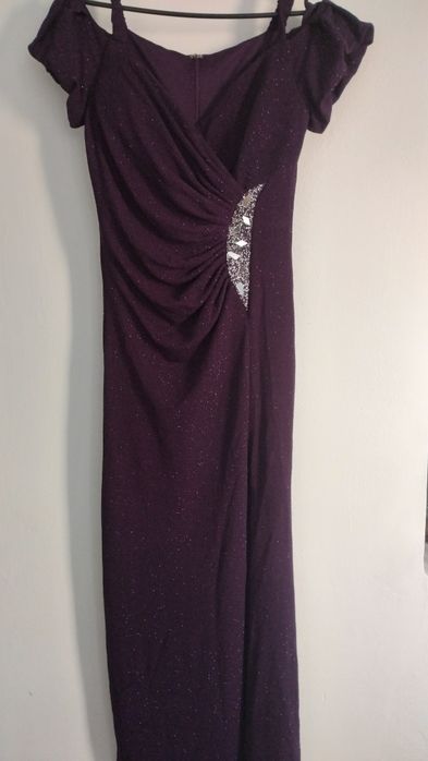 Rochie eleganta lunga cu detaliu argintiu
