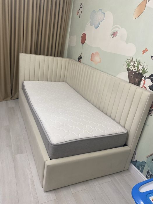 Односпальная кровать