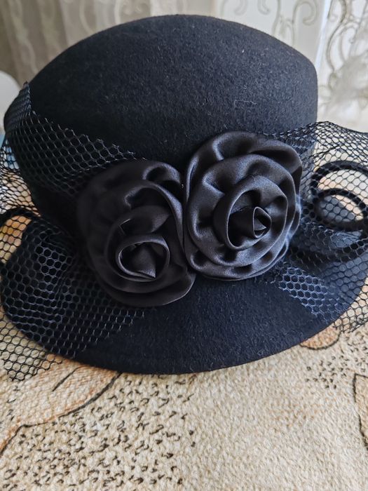 Новая фетровая женская шляпка
