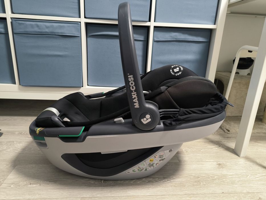Scoica auto Maxi Cosi Coral cu baza FamilyFix
