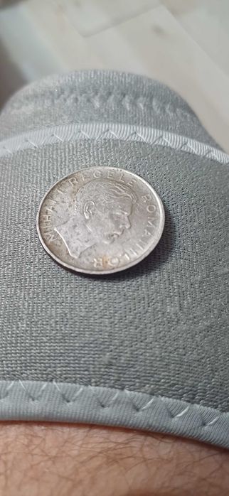 Monede vechi de 100 de lei. Anu 1944