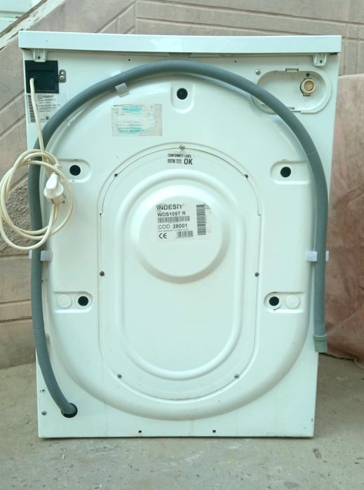 Стиральная машина  INDESIT  WDS 10ST  с функцией сушки.