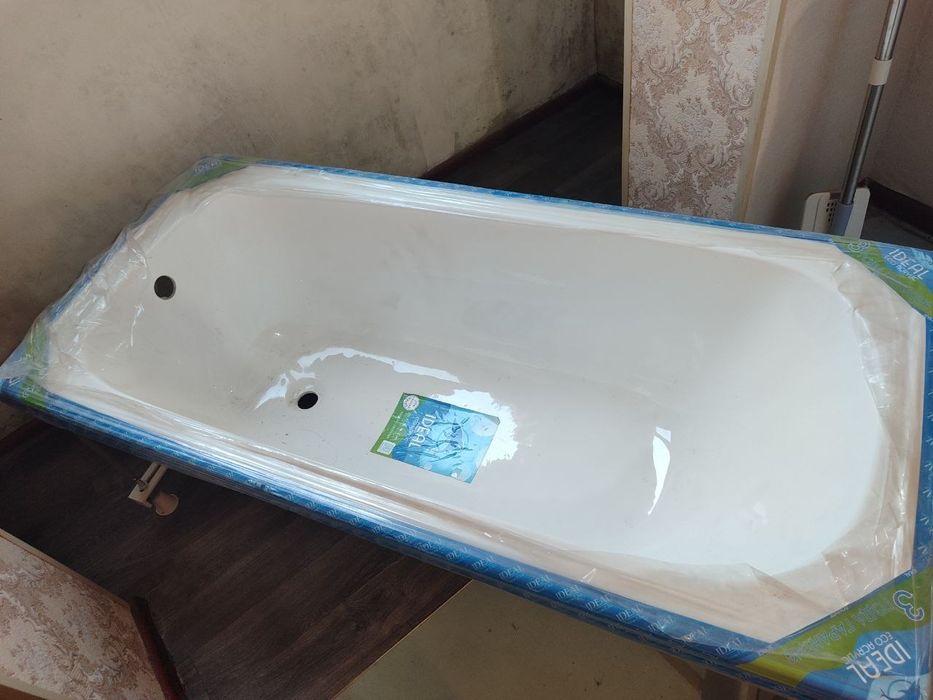 Продаётся ванна новая
