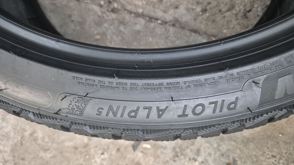 265 35 21/305 30 21 Anvelope de iarnă Michelin Pilot Alpin 5 Dot  30.24